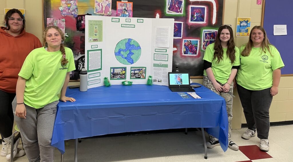 Image of group of Government & Economics students educated the community about littering